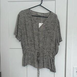 Women's Black and Tan Printed Top